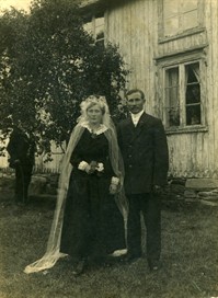 1918.07.21 - Brud- Maren Bergitte Edvardsdatter - Brudgom- Hagen Helmer Pareli Hartviksen